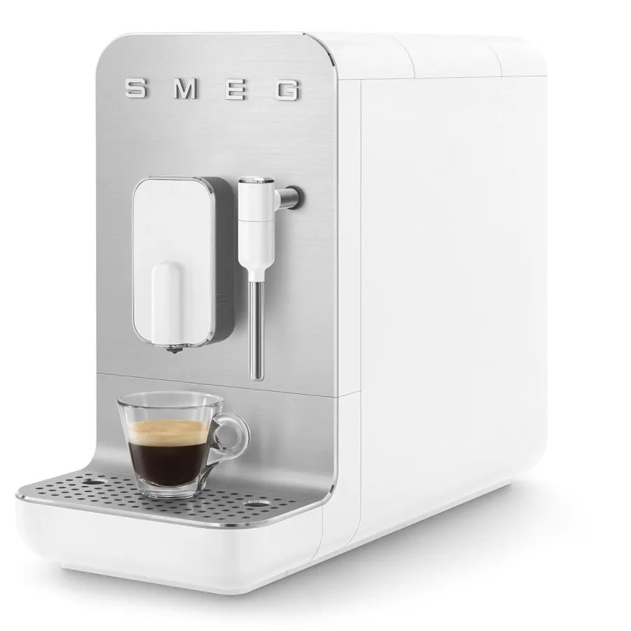Smeg BCC12WHMEU Espresso Kahve Makinesi Buhar Çubuklu Mat Beyaz